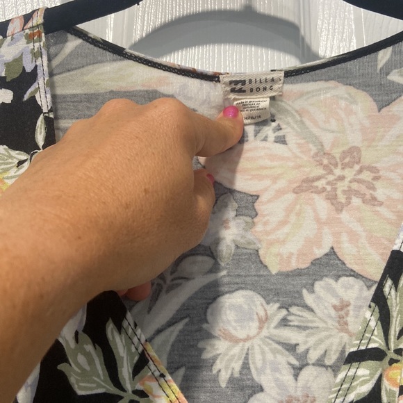 Billabong Dress - Picture 2 of 4